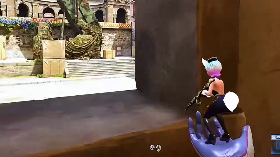 冲锋手别单干，队友配合破防线