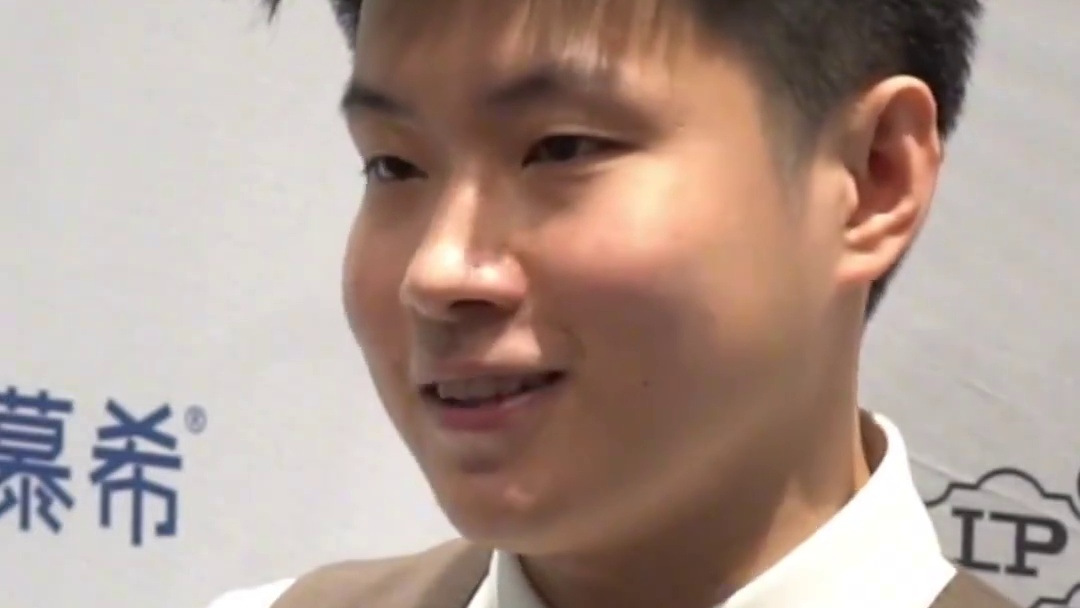 决胜局精彩刺激，来听听赵公子怎么评价 四位中国球员会师排名赛四强创造历史，来听听 的赛后采访