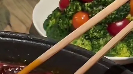 武汉的！！小猪煮火锅也太可爱了叭