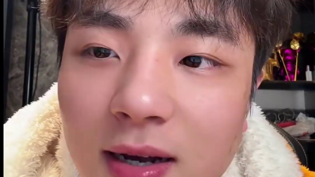 兄弟们，今天下午17点，官方直播间我们不见不散！