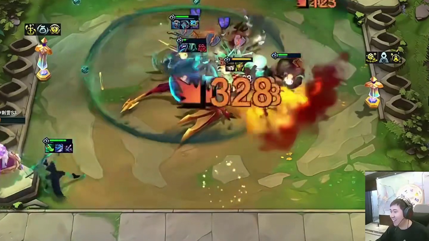 云巅首个大师 红莲踩头好兄弟登顶