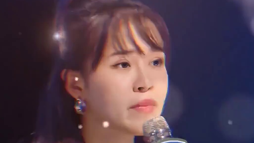 为歌而赞 真的太期待房琪的主持人表现了