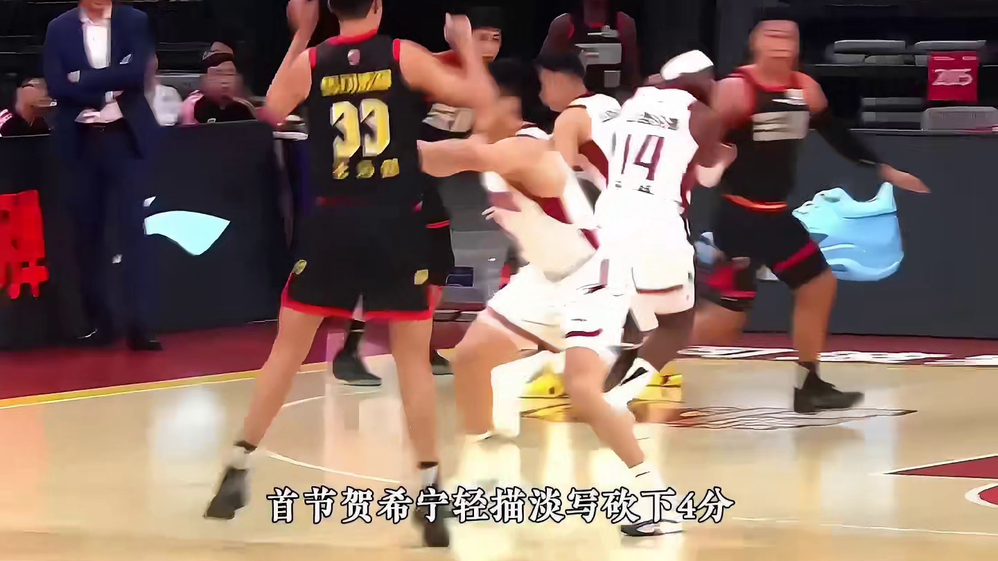 终于有人收拾这狂妄的小子了，深圳“避雷针”贺希宁狂轰23分，彻底打服扣篮王迪亚洛！