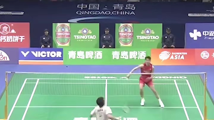 承认错误更改判罚，这是羽球赛场上主裁唯一一次改判。