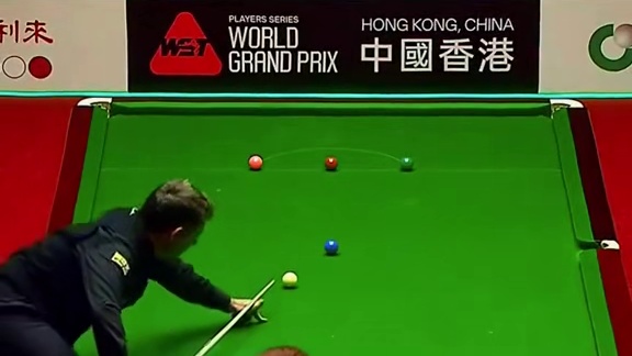 中式台球的风还是吹到了斯诺克，奥沙利文大奖赛上秀跳球