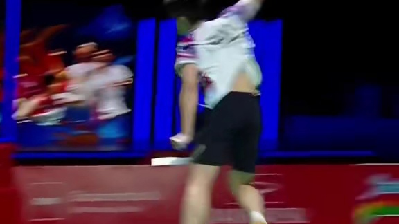 总是这么极具创意性的击球