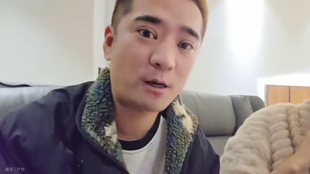 果然不是一家人不进一家门 什么货色就配什么盖 还他喵的整天一副高高在上