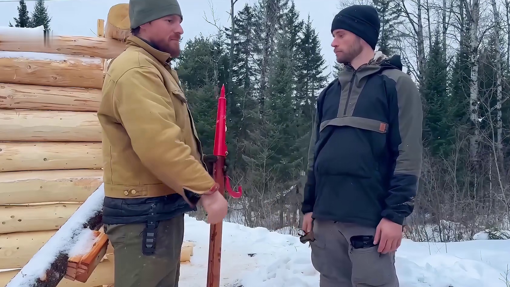 谁能拒绝在睡前刷上一集解压的荒野建造呢~看完保证你美美进入梦乡~ (2)