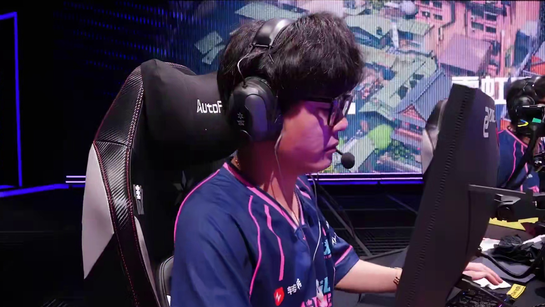 whzy戍卫架点点名三杀拿下奖励局！！！