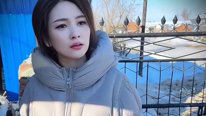 刚开始我还以为她重男轻女，笑死我了