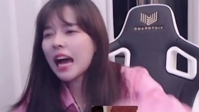 大司马看王雨檬热舞，瞬间经不住考验