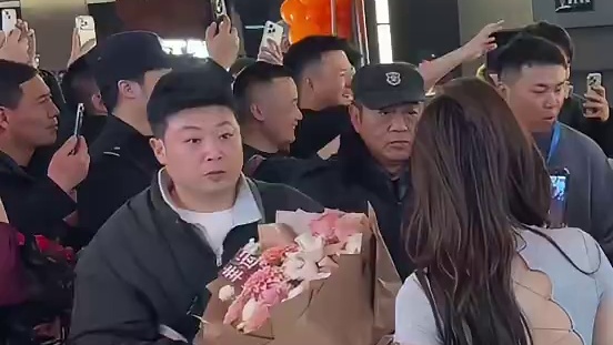 也是看到明星了，赵公子 赵心童