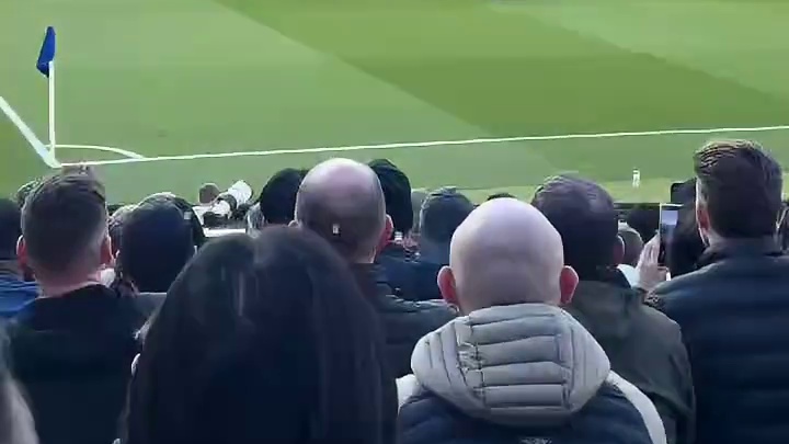 看看诺坎普现场氛围真的顶炸了