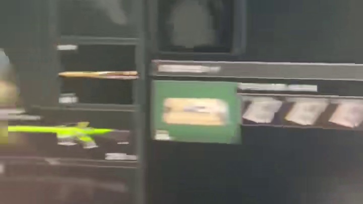 不摆阵烟花也能出啊