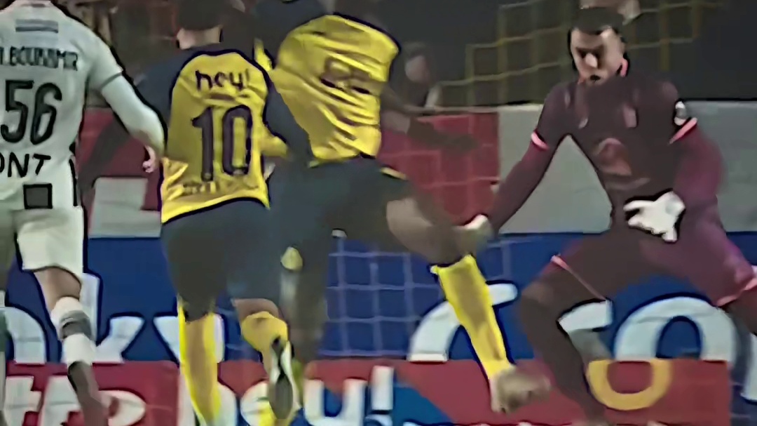 “防线可以倒下 但我不能…”#足球