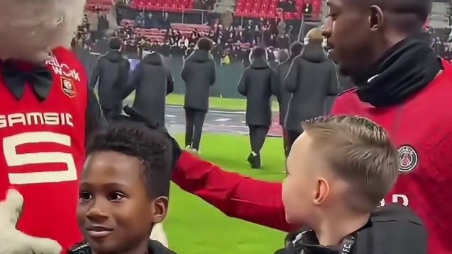 金球先生登贝莱破门难救主，大巴黎1-3不敌雷恩终结连胜！