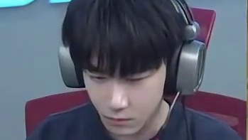 五星厨师可斩来犯#不求人#和平精英龙跃长城