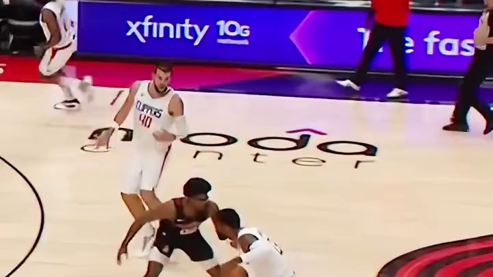 逆境造机！乔治硬打2 1教新星做人