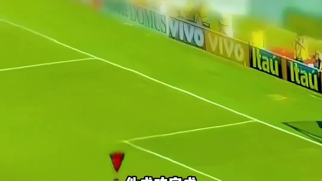 戏耍门将的点球，有人踢飞了都