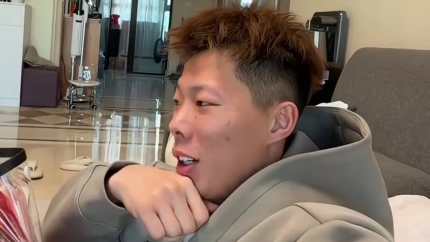 打算去巴克什玩一圈，有推荐的好馆子吗