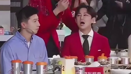 这一刻，看到自己的偶像，和粉丝看他一样追星快乐