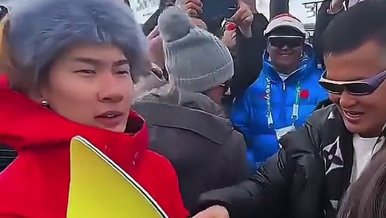 苏翊鸣做到啦！中国队首金