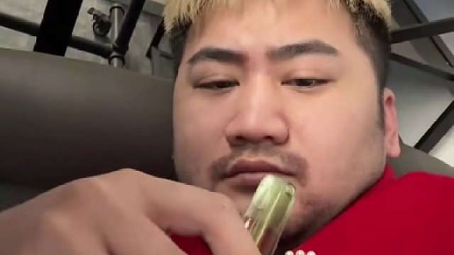 吸烟有害健康 兄弟们