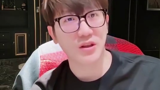 白鲨谈东珈精鹰这几个老哥们属B哥没咋让他操心，三井漠然浩南各有各的难处