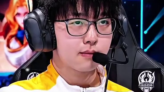 为什么说“少年心气是不可再生之物”，当你看看曾经的归期或许你就明白了，18岁的归期那般自信再也找不回