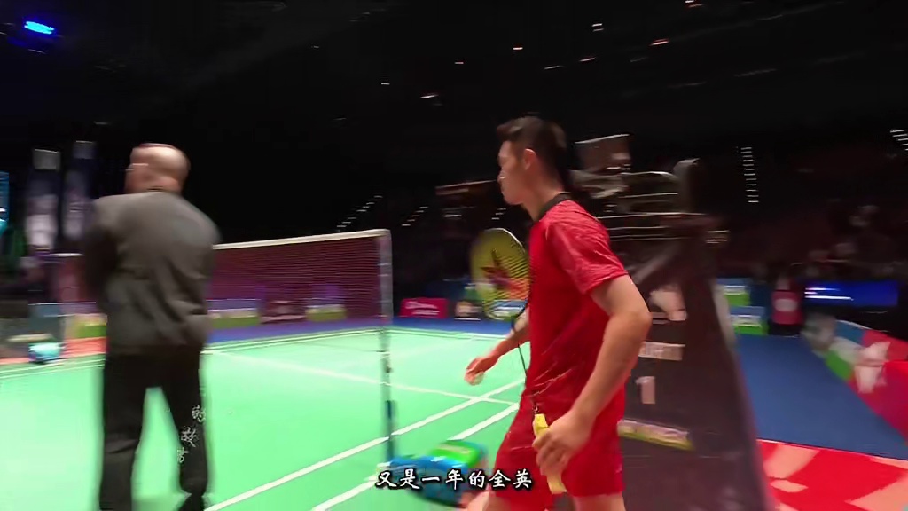 疯狂控正手抓摆脱！林丹球路针李宗伟杀疯了！ 丹一直对着老李的正手区不依不饶，各种正手控制，就是要抓老