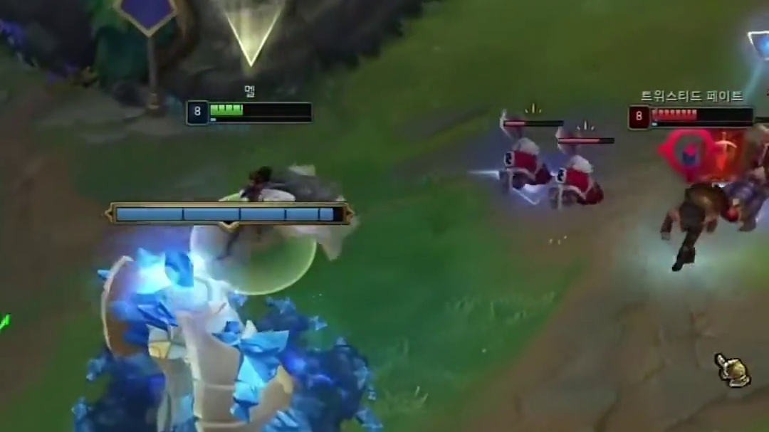 联赛超轻松单杀，VicLa手忙脚乱大招也按了