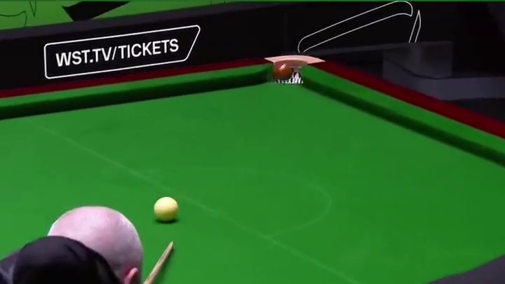 特鲁姆普决胜局出现致命失误，希金斯抓住机会一杆制胜