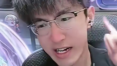 蔡哥一万包转盘头？这跟送钱没区别！