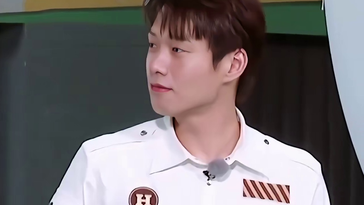 魏大勋踩了陈飞宇的脚