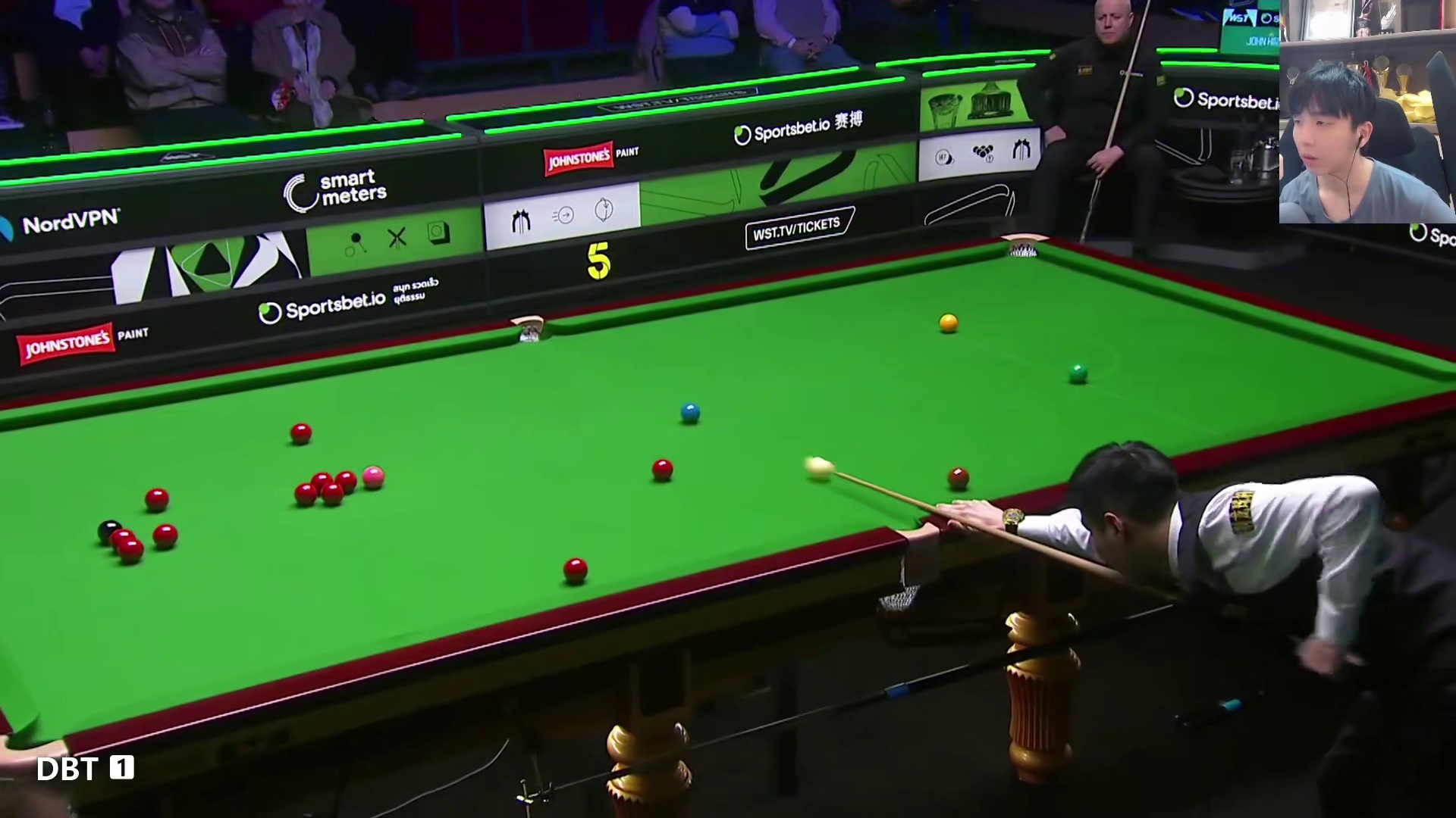 世界准神赵心童决赛打成表演赛，希金斯敲球桌表示认可，太飘逸