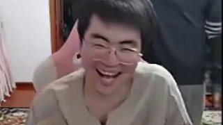 解**舒真來拜年了？而且他真會(huì)！