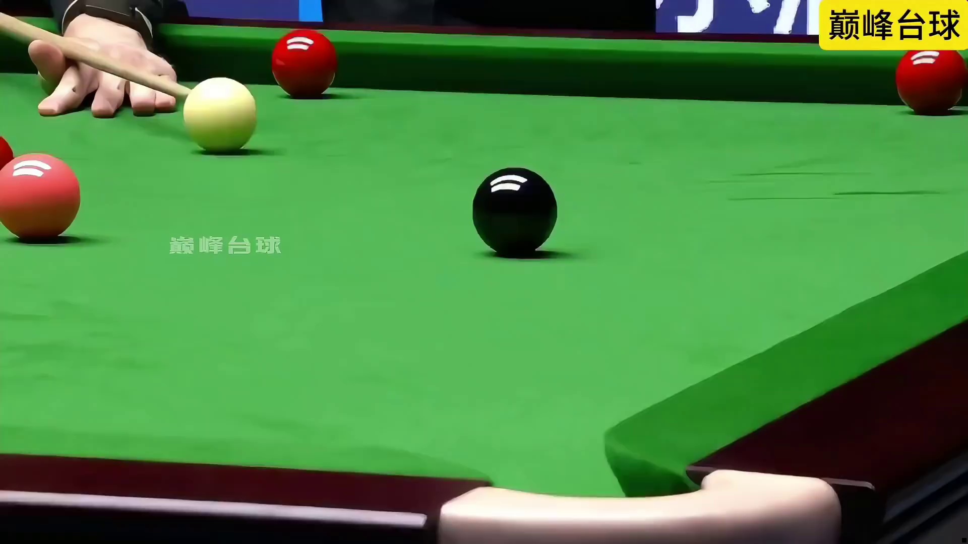 赛场钻漏洞，输球又输人！