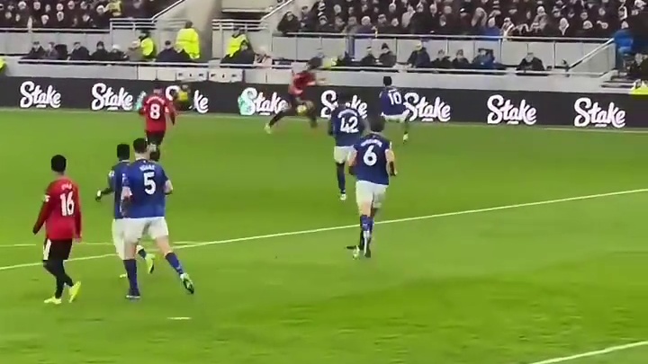 面对曼联猛攻 埃弗顿防守可圈可点