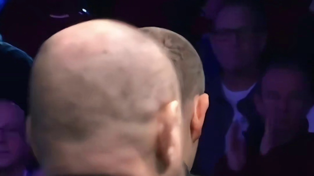 观众：这次别扔毛巾了 马叔：不讲不讲