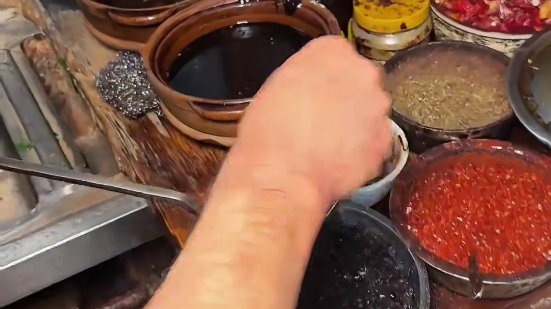 比脸还大的回锅肉！一片25！