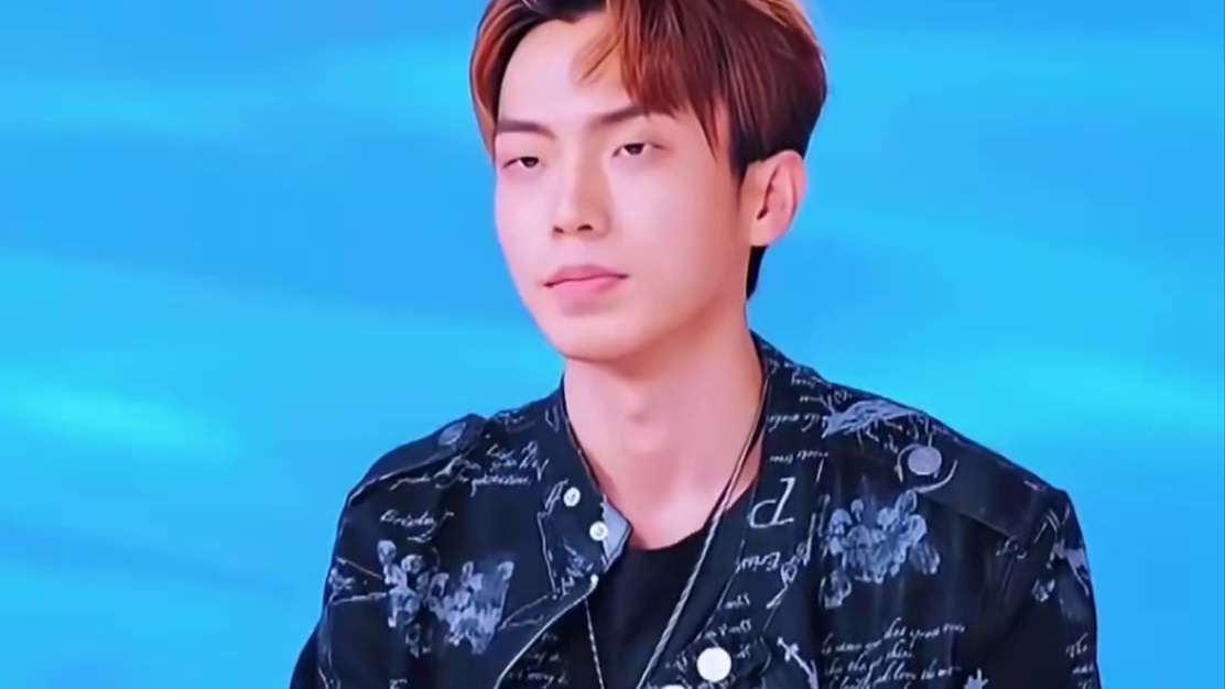 少爷您究竟在无助个什么#