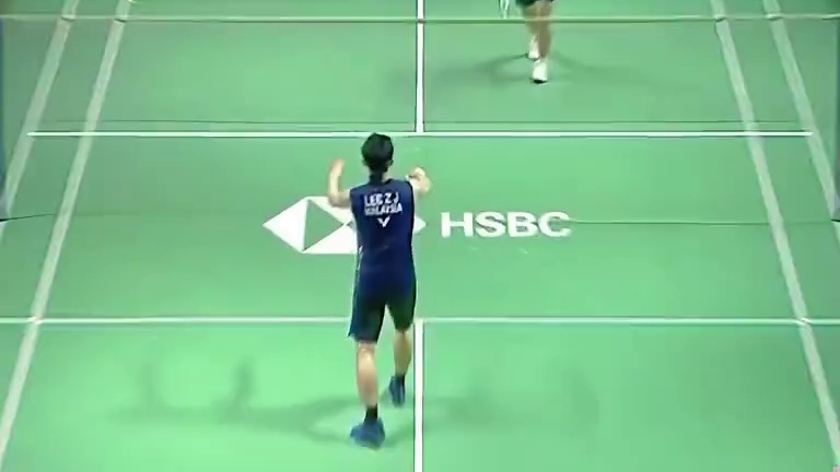 昆拉武特的回球让李梓嘉只能原地点赞