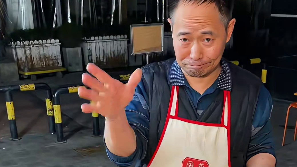 成都街头85块的炒饭，你们觉得值不值！