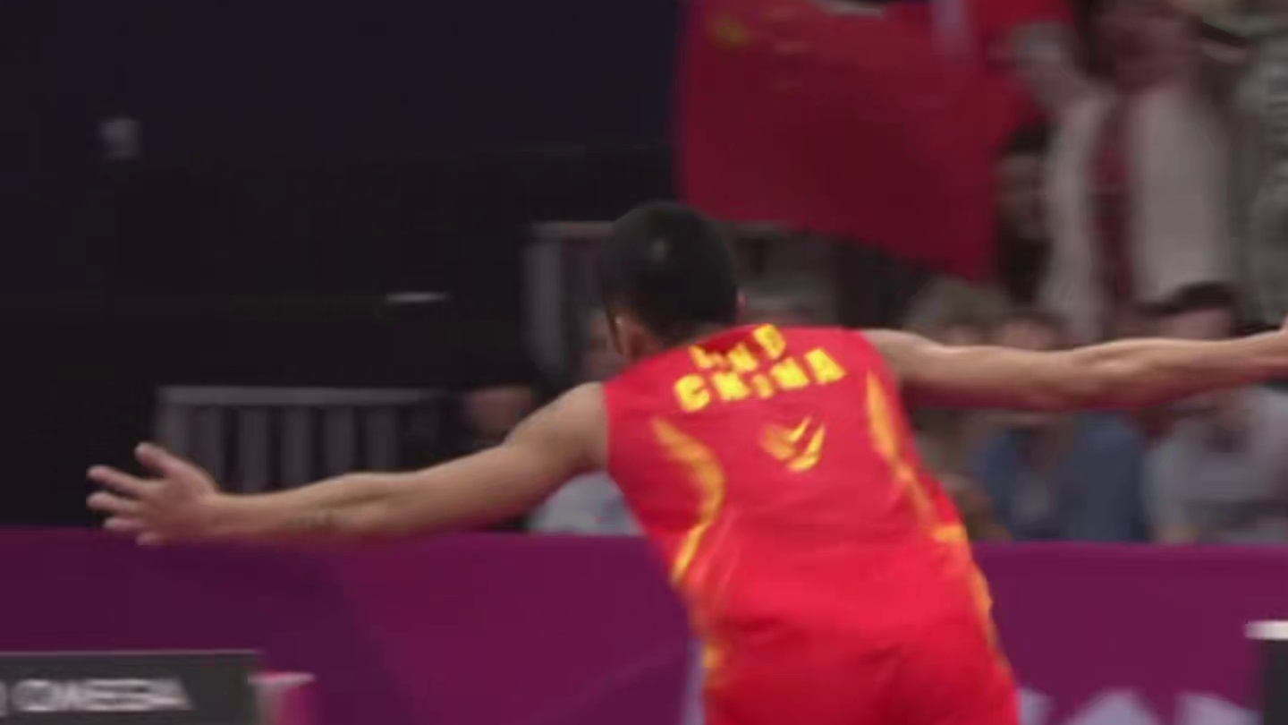 羽毛球届有一个神话，名字叫林丹