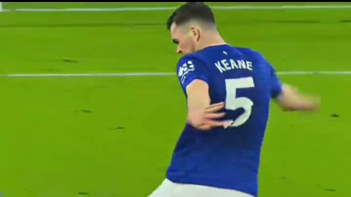 关键扑救定军心 拉门斯扛住全场压力