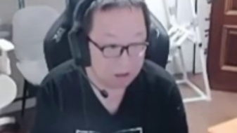 KZ VS EP 给徐能留了个一打五的残局 徐能往小柒柒身后一藏就开始唠嗑 太有节目了