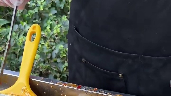 2元一袋的东北老式麻辣拌酸甜口的吃着好上头，10元一大份！