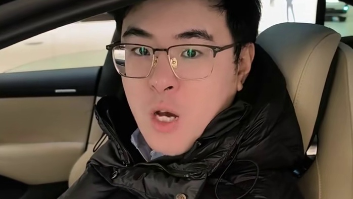 五羊杯新老冠军对决 象棋五羊杯冠军程宇东对元老组冠军柳大华，胜者多给三万，一盘定胜负，不见不散。