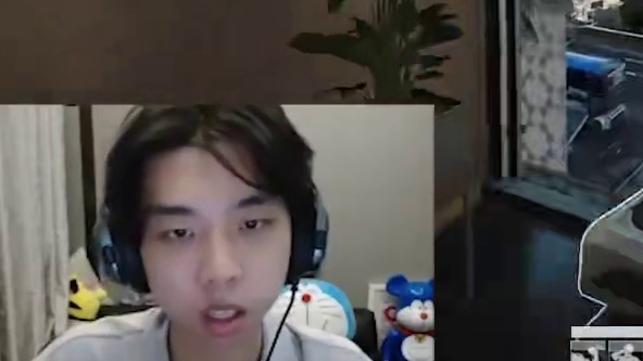 XDD乌鲁鲁总裁被包夹扳机纪律灵性一趴！拉住皮皮炮神全球首撤 ！全力左拉满黑海一斧一个就差牙咬了！#