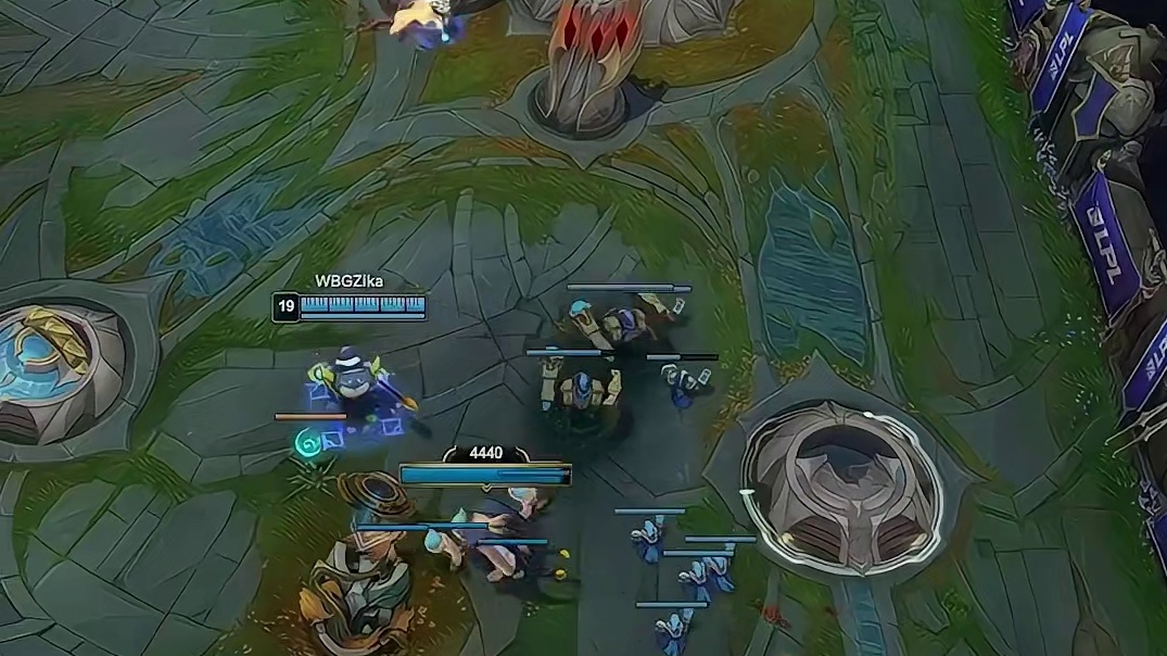 恩师TBQ！TES打野顶级0护甲出装，双绿甲出装疑似真赛！